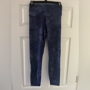 Blue shibori Wunder trains